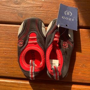 Izod water shoes